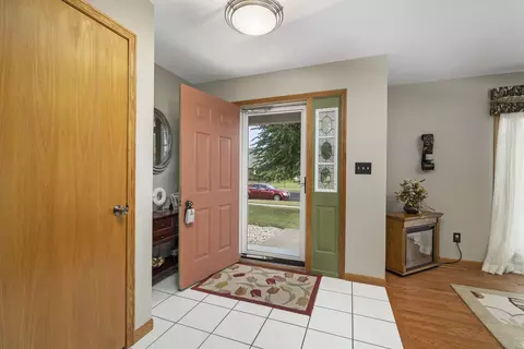 703 Buffalo Dr, Minooka, IL 60447 photo 5