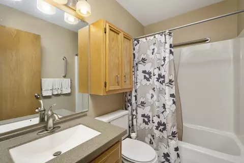 703 Buffalo Dr, Minooka, IL 60447 photo 17