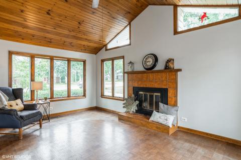 409 S Beverly St, Wheaton, IL 60187 photo 6