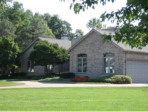 31 Brittany Dr, Oakwood Hills, IL 60013 photo 1