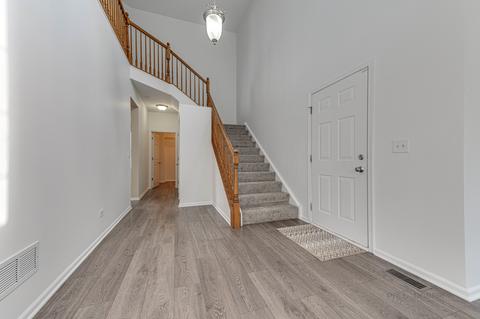 1404 Broadlawn Dr, Plainfield, IL 60586 photo 2