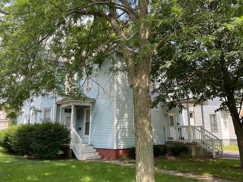 610 E Locust St, Bloomington, IL 61701 photo 3