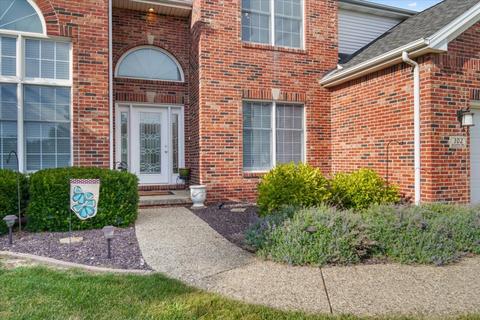 302 Whispering Pines Cc Ln, Normal, IL 61761 photo 30