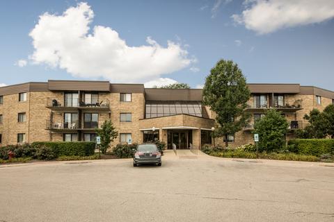 5550 Astor Ln #302, Rolling Meadows, IL 60008 photo 1