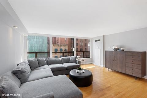 110 E Delaware Pl #604, Chicago, IL 60611 photo 3