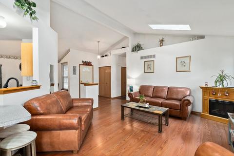 4707 Bluejay Ln, Plainfield, IL 60586 photo 3