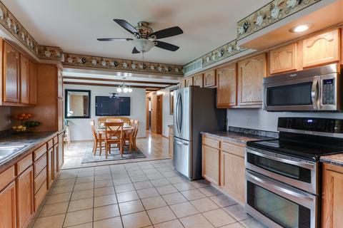 408 N Highway Ave, Downs, IL 61736 photo 11