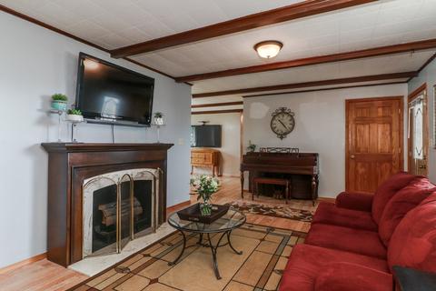 408 N Highway Ave, Downs, IL 61736 photo 3