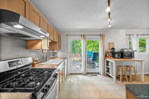1500 Elm St, Wheaton, IL 60189 photo 9