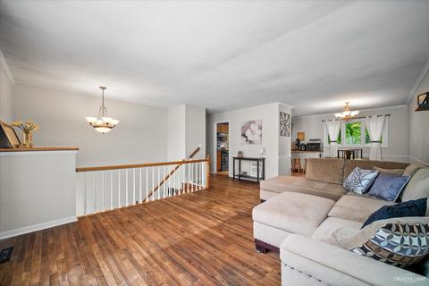 1500 Elm St, Wheaton, IL 60189 photo 4