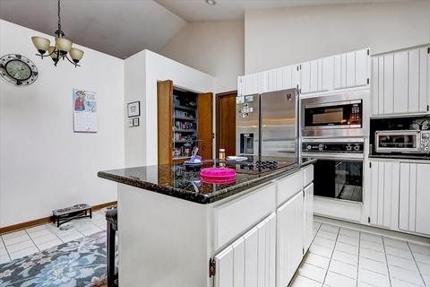 1960 Golfview Dr, Bartlett, IL 60103 photo 7