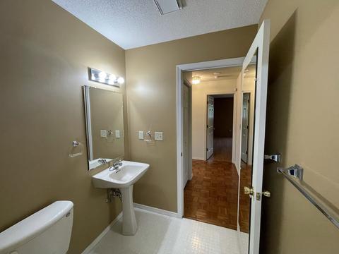 12 Sun Pointe Ct, Bloomington, IL 61704 photo 16