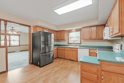 15 James Ct, Sidney, IL 61877 photo 3