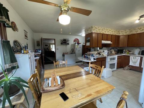 1467 Winter Dr, Freeport, IL 61032 photo 7