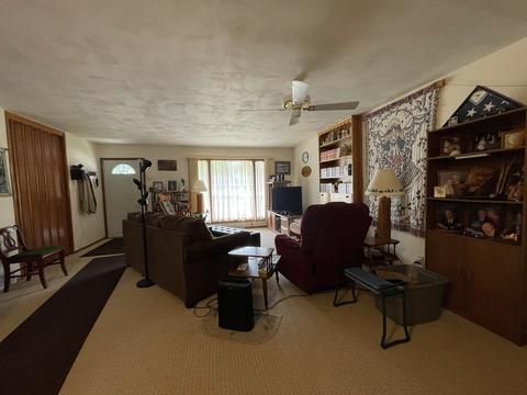 1467 Winter Dr, Freeport, IL 61032 photo 17