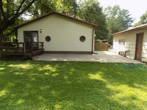 213 E North St, Forrest, IL 61741 photo 7