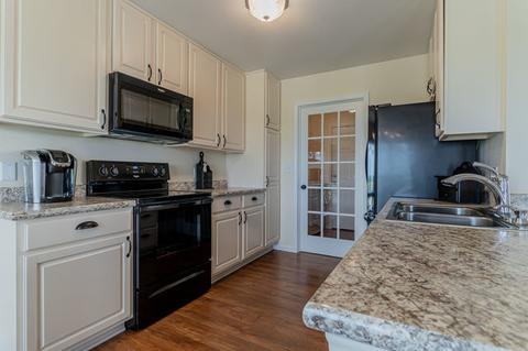 612 Lauterbur Ln, Champaign, IL 61822 photo 13
