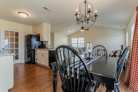 612 Lauterbur Ln, Champaign, IL 61822 photo 12