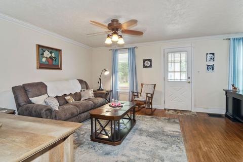 201 E Third St, Sandwich, IL 60548 photo 4