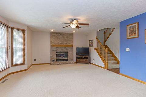 1213 Windsor Dr, Normal, IL 61761 photo 2