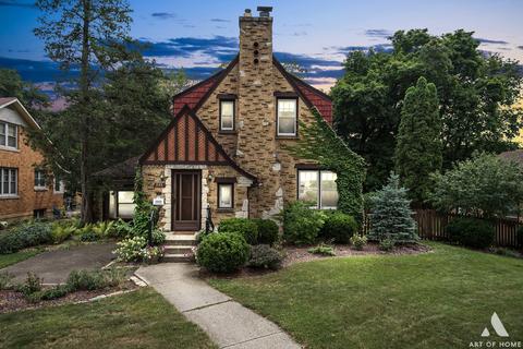335 N Commonwealth Ave, Elgin, IL 60123 photo 32