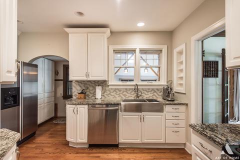 335 N Commonwealth Ave, Elgin, IL 60123 photo 12