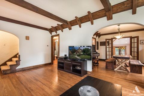 335 N Commonwealth Ave, Elgin, IL 60123 photo 6