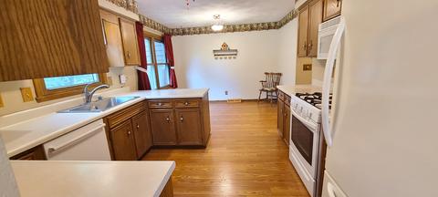 2920 E Appleridge Ln, Byron, IL 61010 photo 10