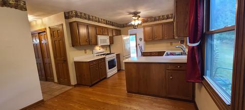 2920 E Appleridge Ln, Byron, IL 61010 photo 3