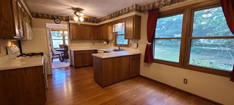 2920 E Appleridge Ln, Byron, IL 61010 photo 2