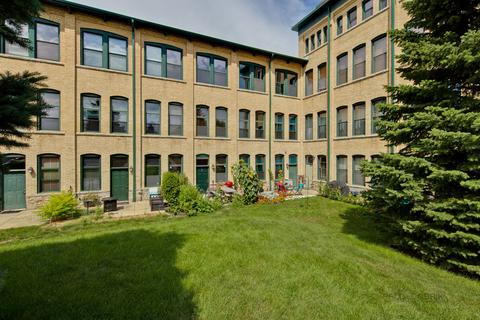 636 Congdon Ave, Elgin, IL 60120 photo 30