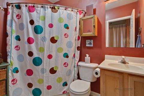 636 Congdon Ave, Elgin, IL 60120 photo 24