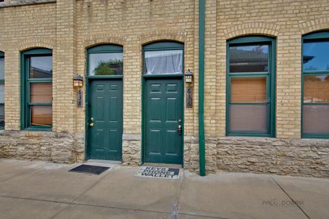 636 Congdon Ave, Elgin, IL 60120 photo 2