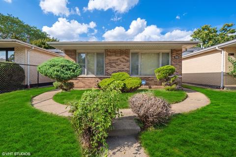 2504 E 83rd St, Chicago, IL 60617 photo 1