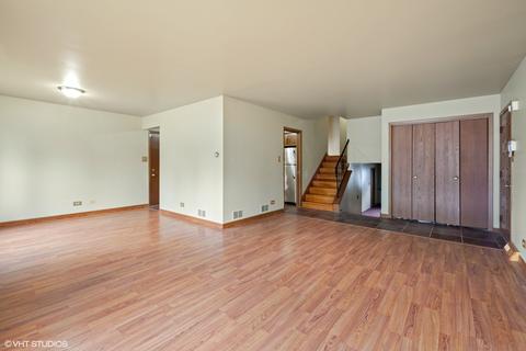 2504 E 83rd St, Chicago, IL 60617 photo 4
