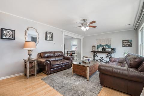 65 Cherry St, Park Forest, IL 60466 photo 3