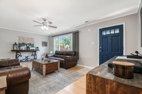 65 Cherry St, Park Forest, IL 60466 photo 4