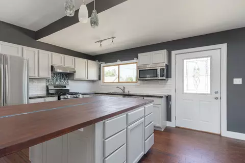 301 E 2nd St, Oglesby, IL 61348 photo 8