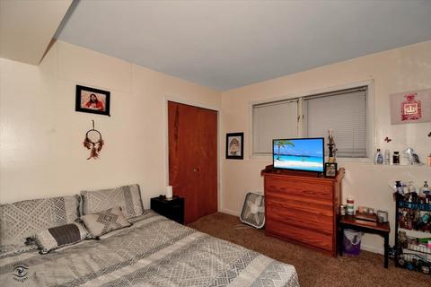 853 Bishop Ave, Aurora, IL 60506 photo 12