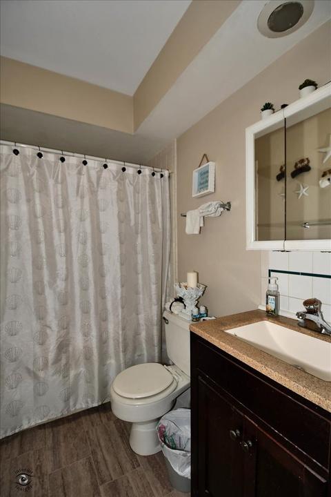 853 Bishop Ave, Aurora, IL 60506 photo 17