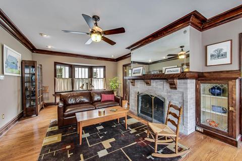 1428 W Juneway Ter, Chicago, IL 60626 photo 4