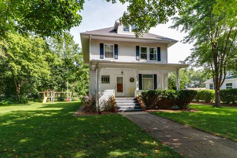 806 E Center St, Le Roy, IL 61752 photo 2