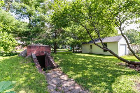 806 E Center St, Le Roy, IL 61752 photo 33