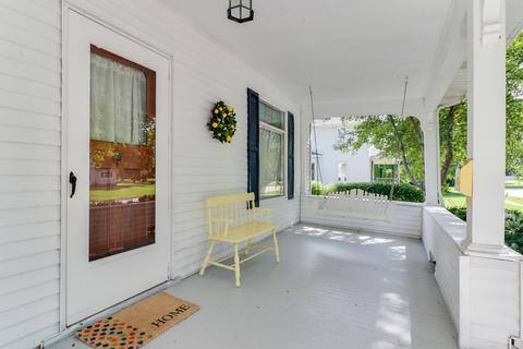 806 E Center St, Le Roy, IL 61752 photo 5