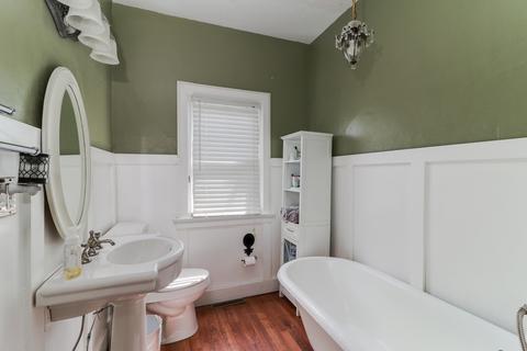 806 E Center St, Le Roy, IL 61752 photo 23