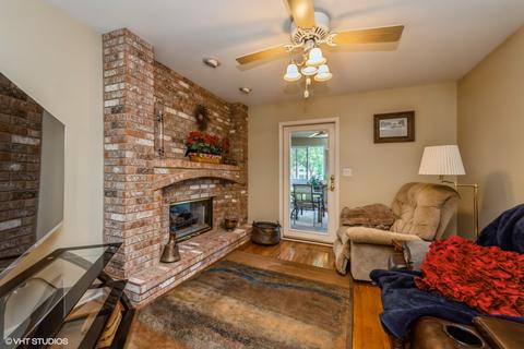 5610 Chesapeake Dr, Mchenry, IL 60050 photo 8