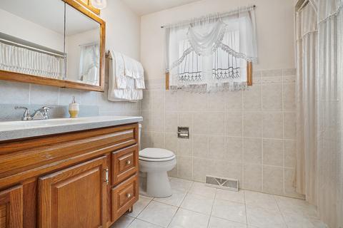 8256 Mcvicker Ave, Burbank, IL 60459 photo 19