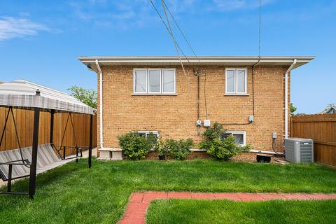 8256 Mcvicker Ave, Burbank, IL 60459 photo 9