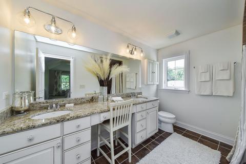2151 Glencoe St, Wheaton, IL 60187 photo 18