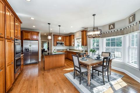 2151 Glencoe St, Wheaton, IL 60187 photo 8